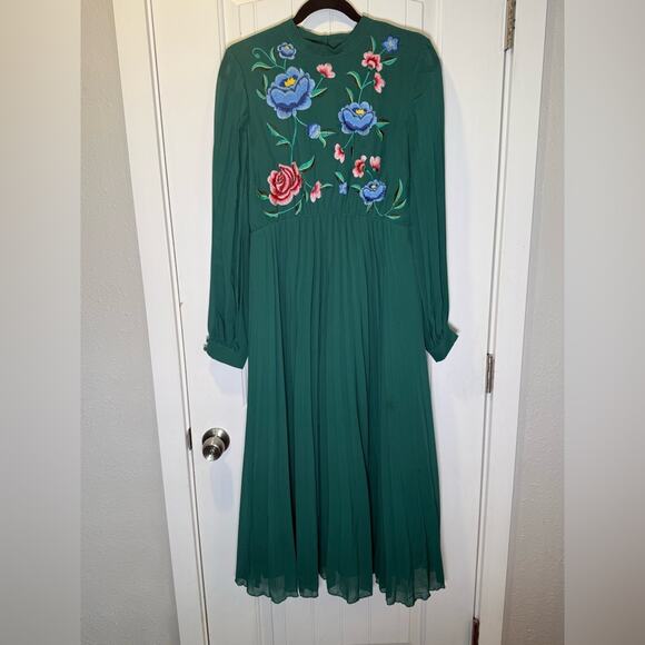 Asos Maternity Elegant Green Floral Embroidered Full Length Dress size 8 - Picture 1 of 6